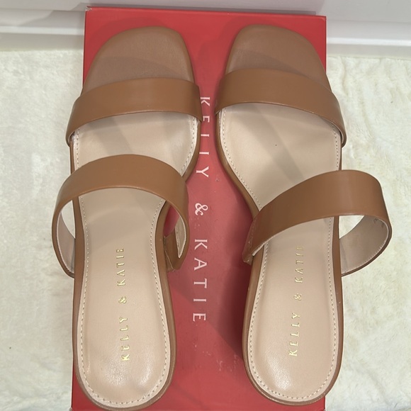 New! Kelly & Katie Carbren Cognac Sandal - Picture 7 of 13